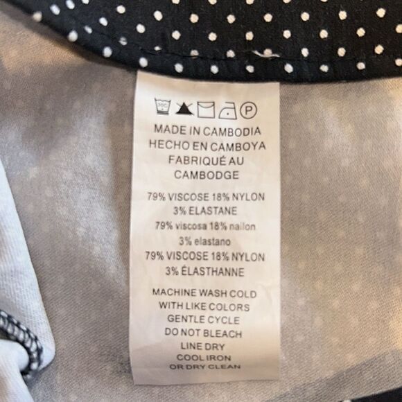 Michael Kors Black And White Polka Dot Leggings - Picture 7 of 7